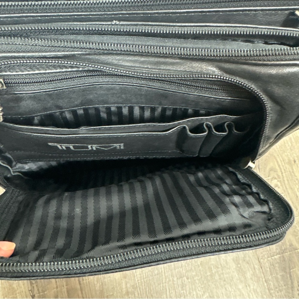 Tumi Black Napa Leather Deluxe Luxury Backpack Model 9640D3 Laptop Work Travel - Picture 13 of 14